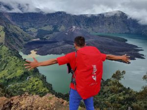 Rinjani trekking summit