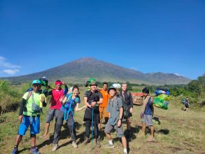 rinjani rim trekking 2d/1n senaru